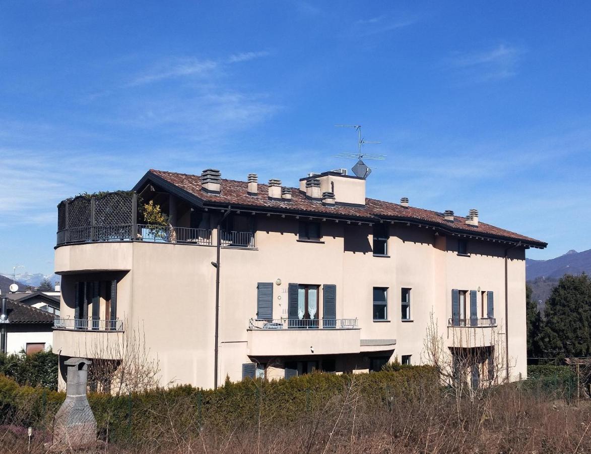 La Casa Del Cuore - Luxury Apartment Olgiate Comasco ภายนอก รูปภาพ